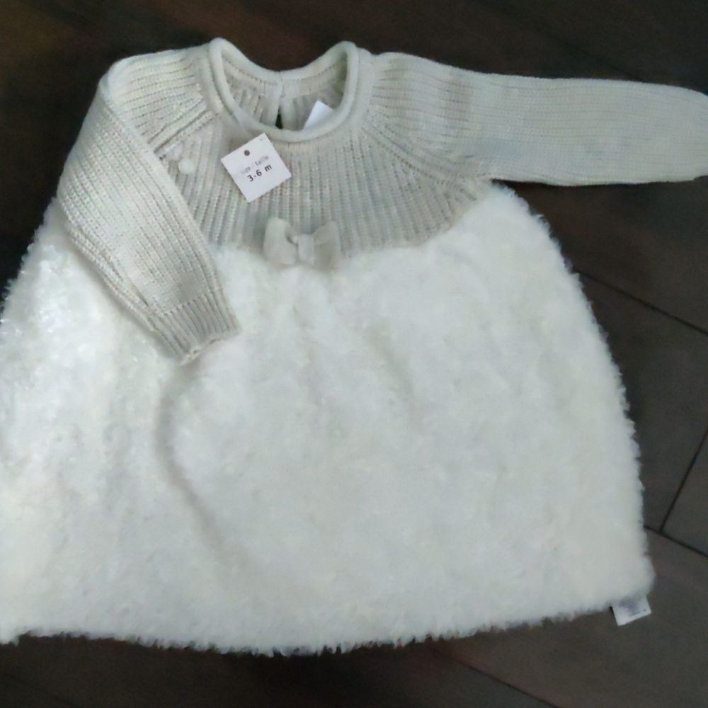 NWT✨ Baby Sweater